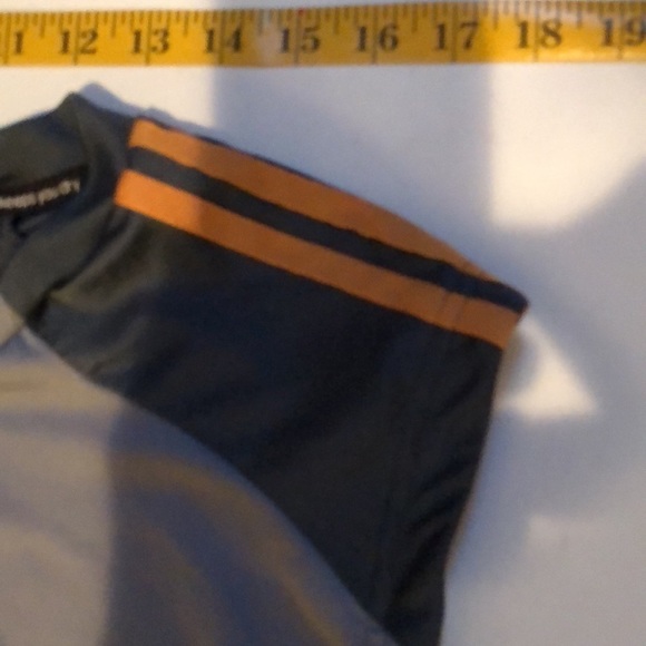 Adidas size XL grey climate control tank muscle shirt like new - Picture 6 of 8
